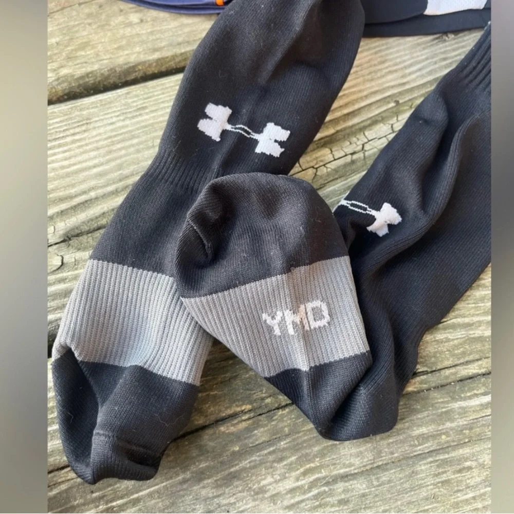 Under Armour Black Soccer Socks - Youth Med- Fits like a Small
